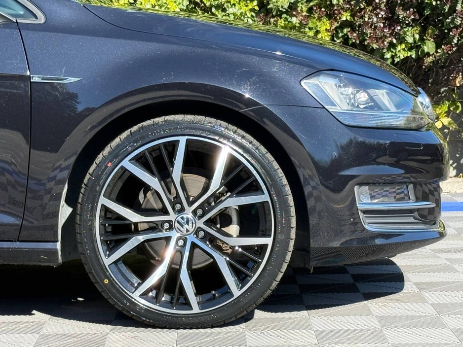 2016 Volkswagen Golf - image 9