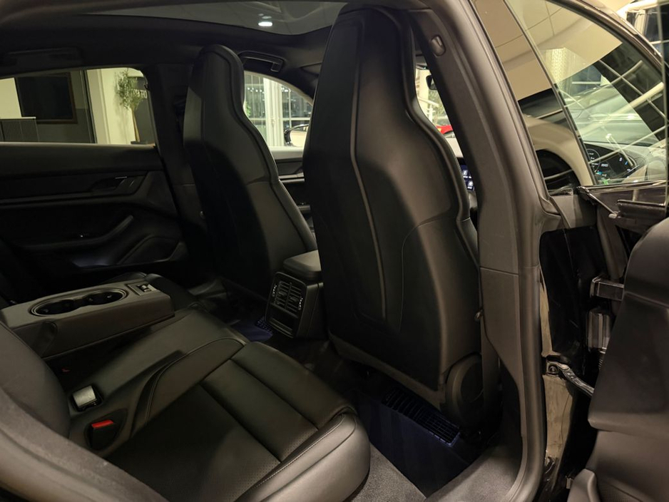 2021 Porsche Taycan 4S=HUGE SPEC//LOW MILES//D REG=FULL PORSCHE SERVICE HISTORY=TAILORED FINANCE PACKAGES AVAILABLE=TRADE IN'S WELCOME €57,995