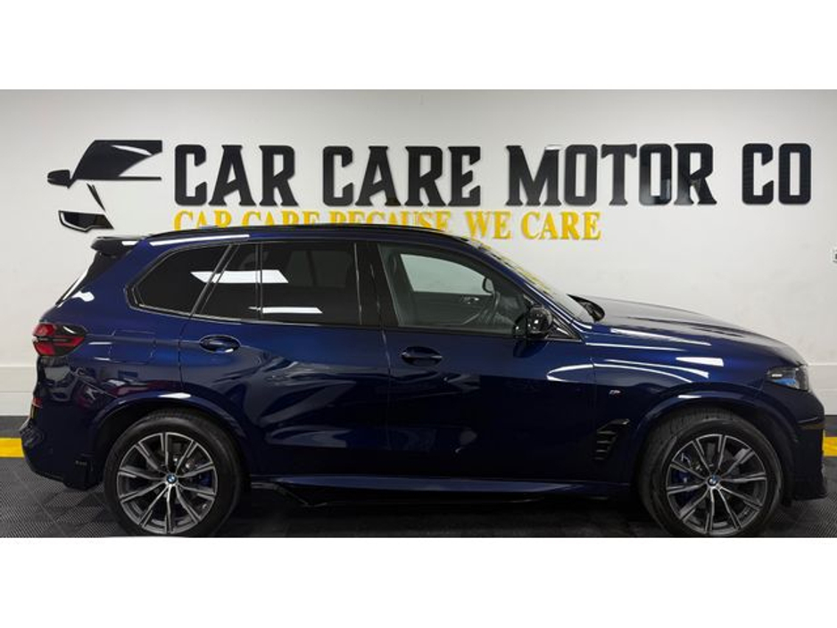 2024 BMW X5 - image 4