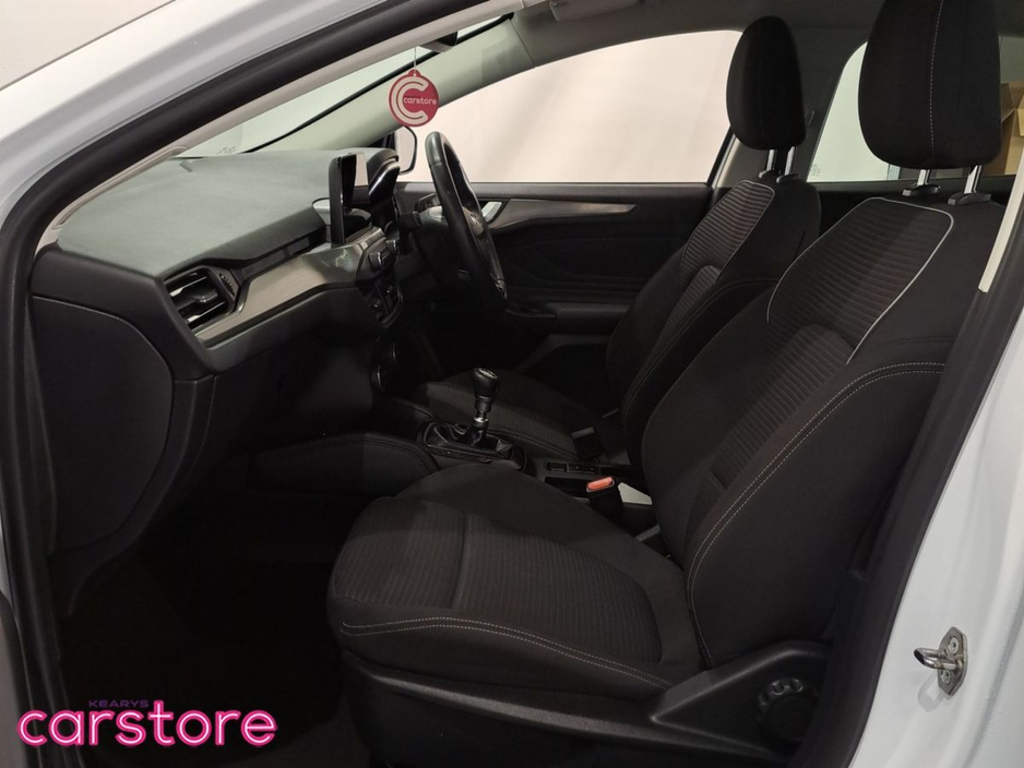 2021 Ford Focus - image 9