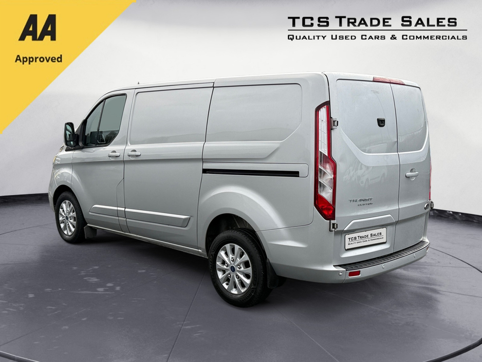 2022 Ford Transit Custom - image 3