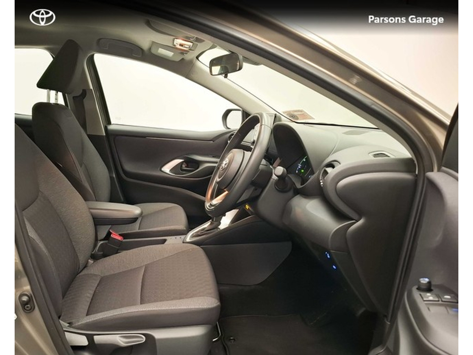 2024 Toyota Yaris YARIS 1.5 HYBRID LUNA €24,995