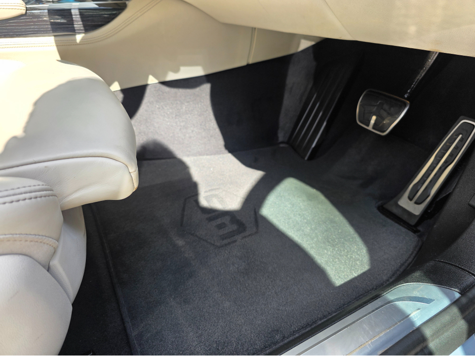 2022 BMW 7 Series - image 17