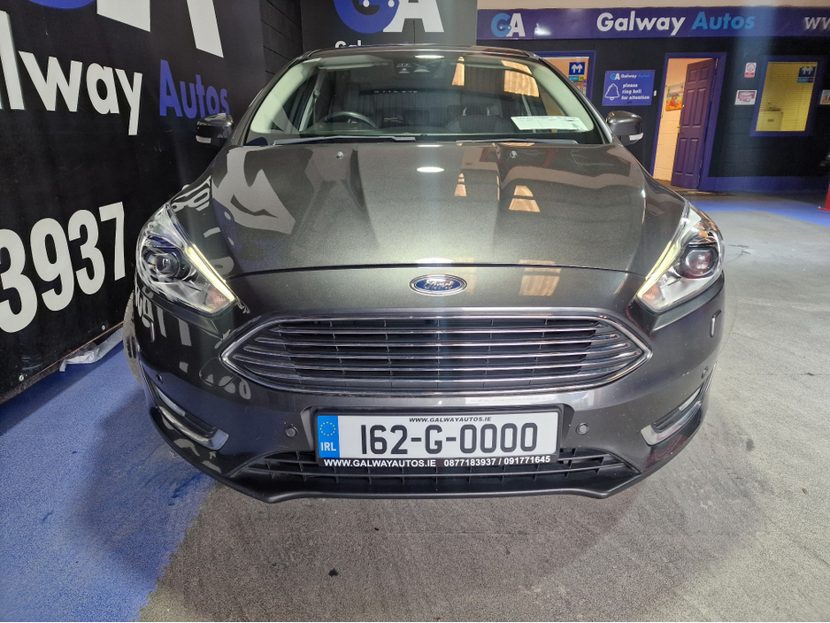 2016 Ford Focus - image 3