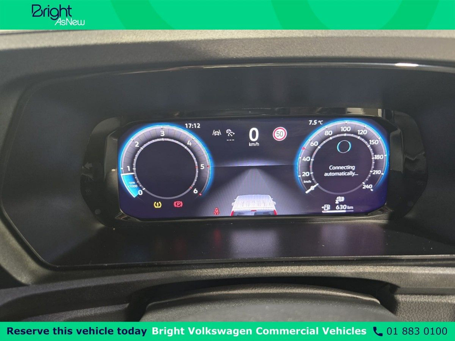 2025 Volkswagen Caddy - image 19