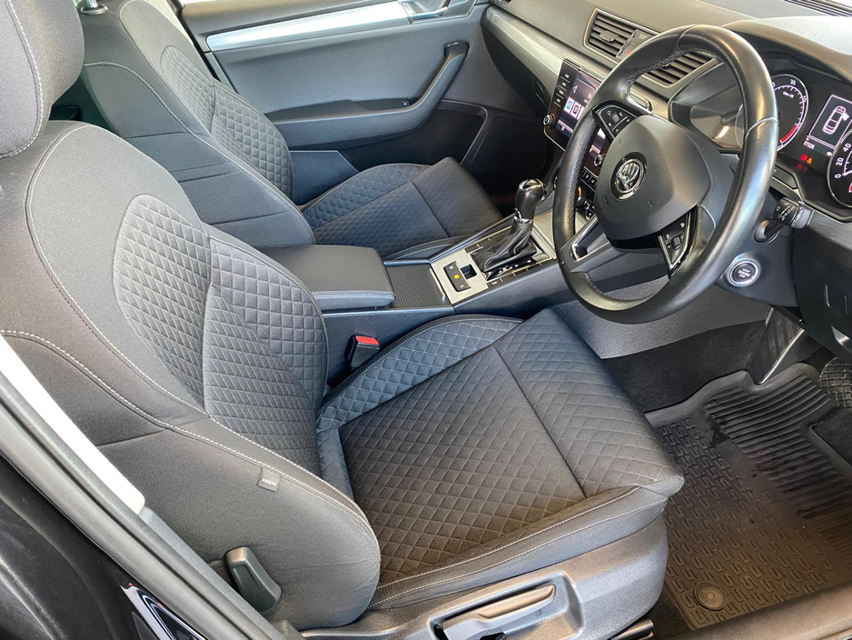 2020 Skoda Superb - image 15