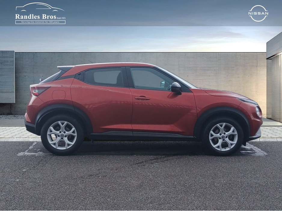 2021 Nissan Juke - image 5
