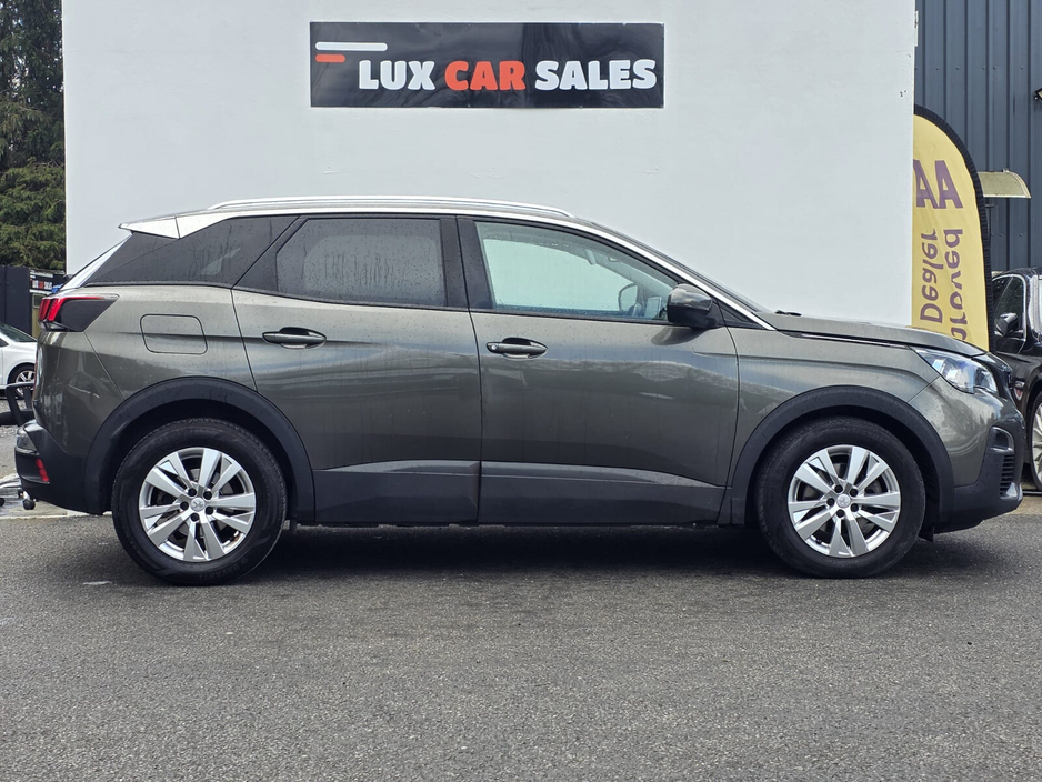 2020 Peugeot 3008 - image 5