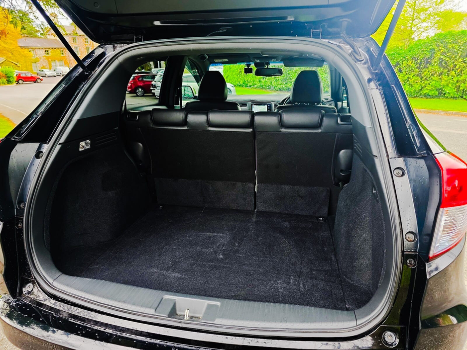 2017 Honda Vezel - image 9