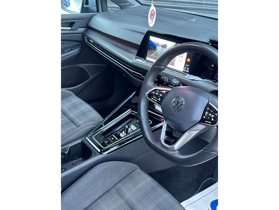 2024 Volkswagen Golf  €45,995