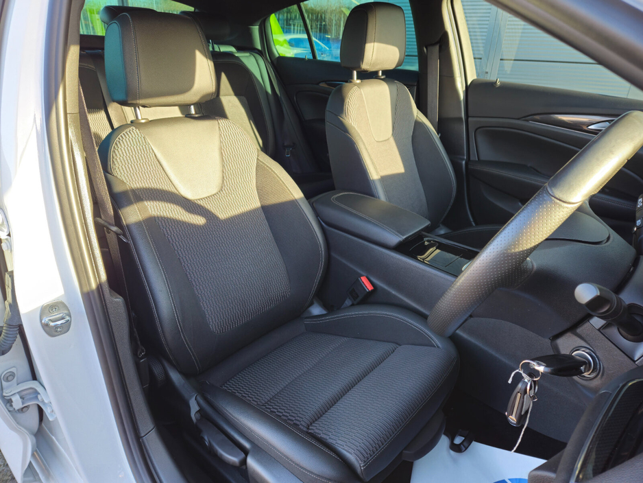 2021 Opel Insignia SRI 1.5D 122PS S/S FWD 6 Speed €19,500