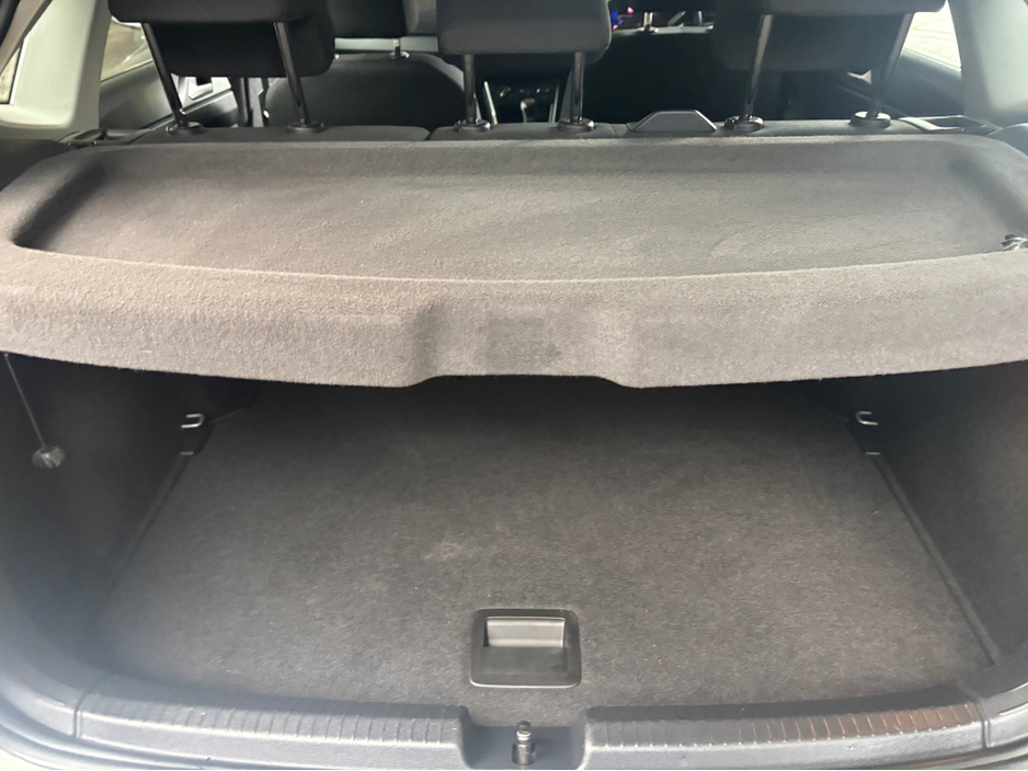 2022 Volkswagen Polo - image 12