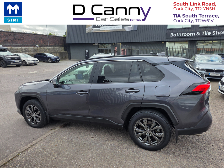 2023 Toyota Rav4 - image 8