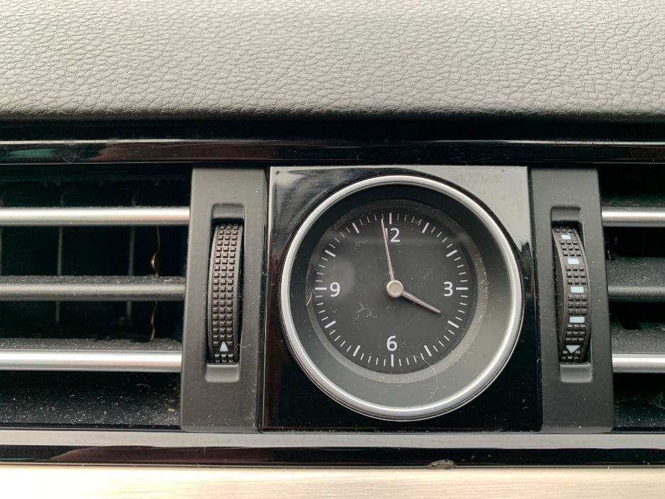 2017 Volkswagen Passat - image 29