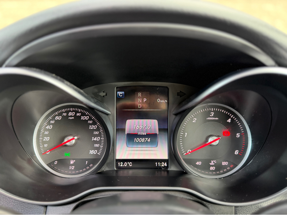 2018 Mercedes-Benz GLC Class - image 22