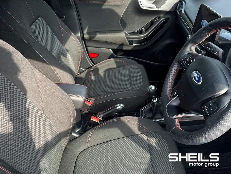 2024 Ford Puma - image 11