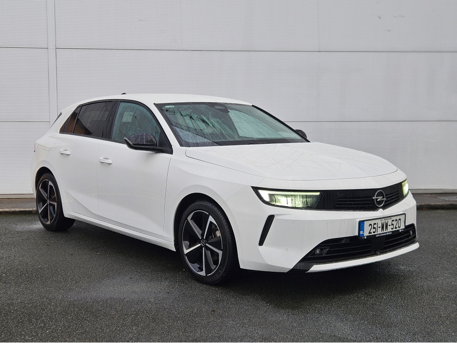 2025 Opel Astra ELEGANCE 1.2 110PS €28,950
