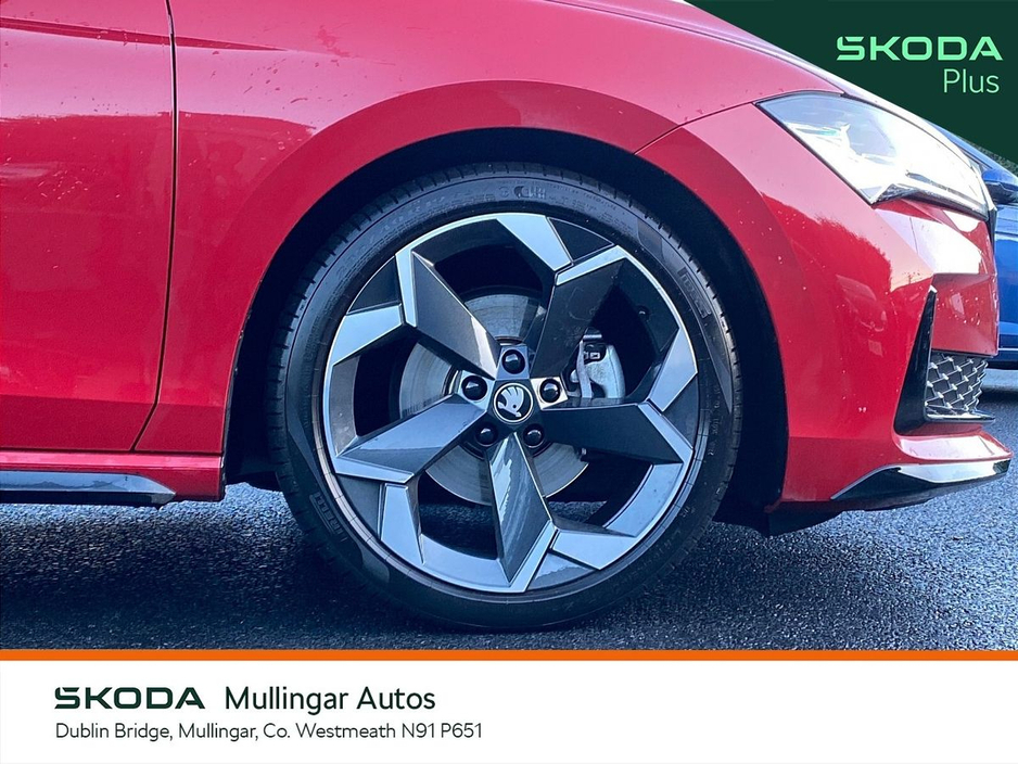 2025 Skoda Superb - image 9