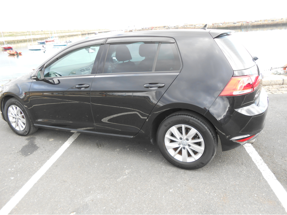 2016 Volkswagen Golf - image 11