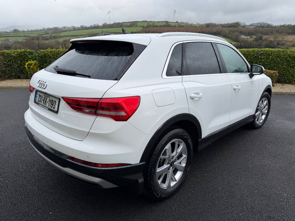 2023 Audi Q3 - image 4