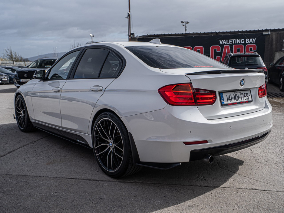 2014 BMW 3 Series - image 12