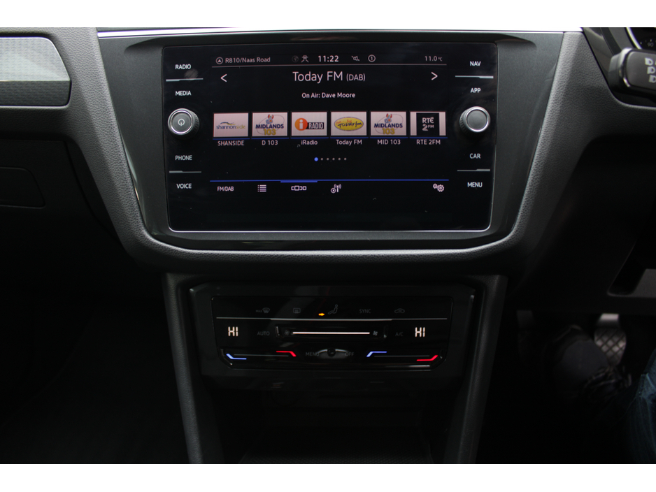 2021 Volkswagen Tiguan - image 13