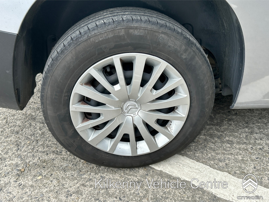 2021 Citroen Berlingo - image 20