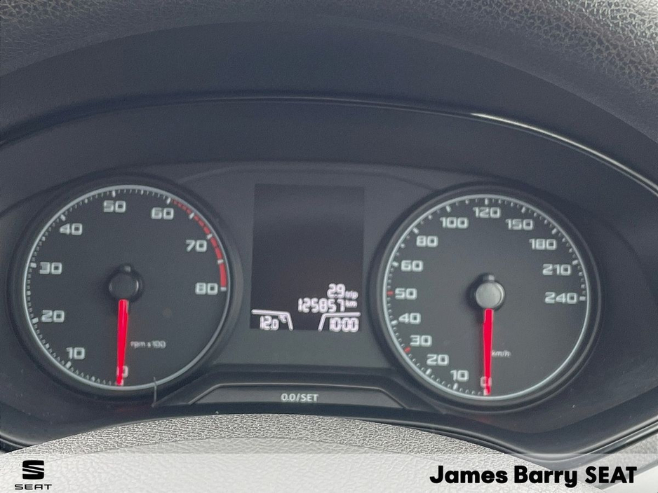 2017 SEAT Ibiza - image 17