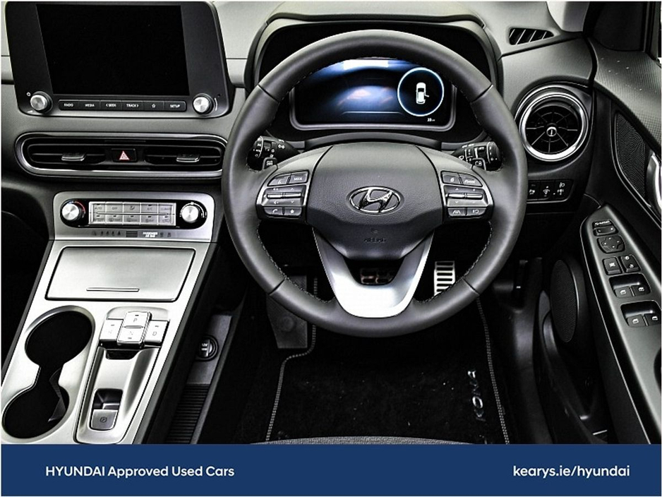 2023 Hyundai Kona EV Executive 39 kWh €21,990