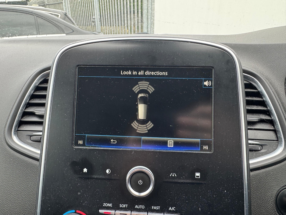 2017 Renault Scenic - image 15