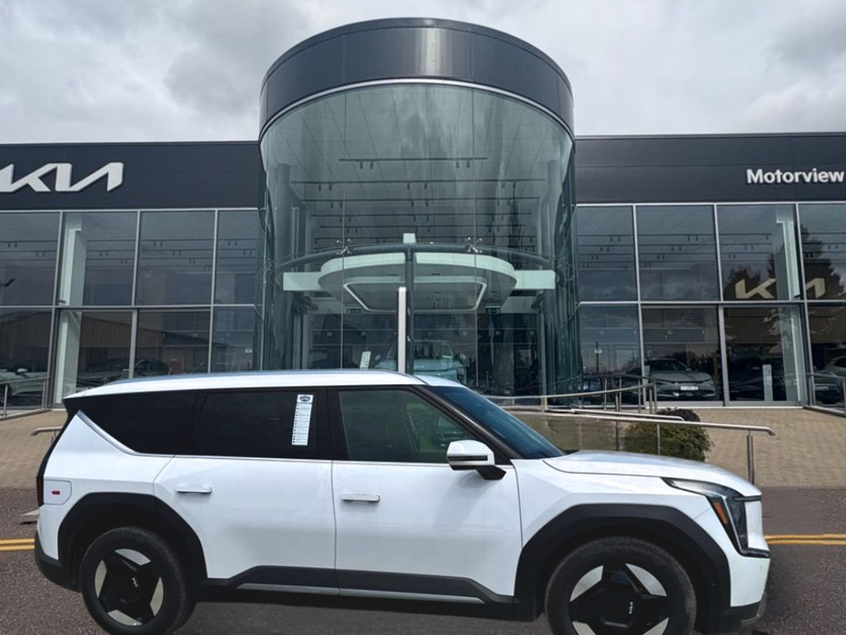 2026 Kia EV9 EV9 EARTH MODEL, *0% FINAINCE* Leather Upholstery, Panoramic Sunroof, 3 year AA membership, 7 year warranty, Bluetooth, Lane Departure Warning, Reve €80,700