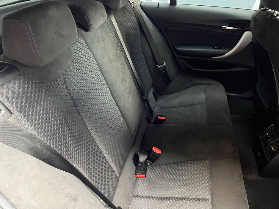 2017 BMW 1 Series - image 12