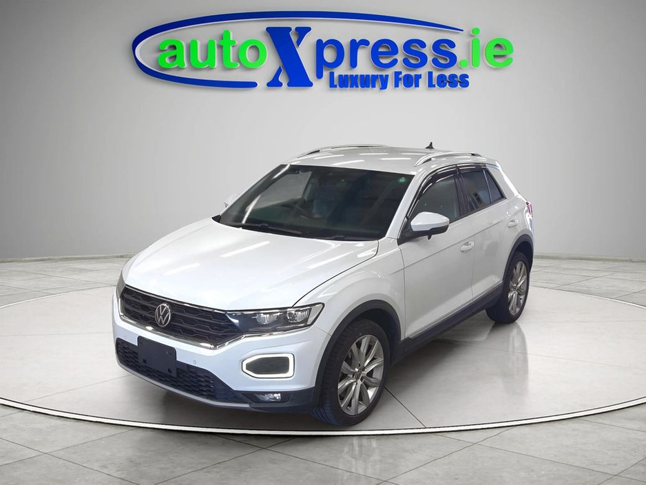 2021 Volkswagen T-Roc - image 5