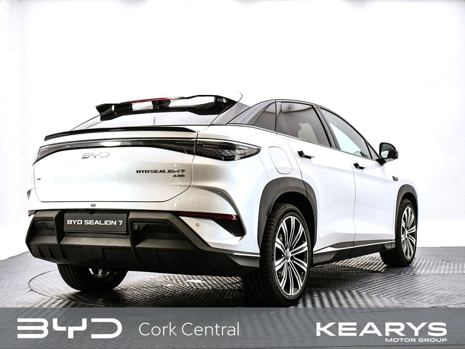 2026 BYD Sealion 7 - image 8