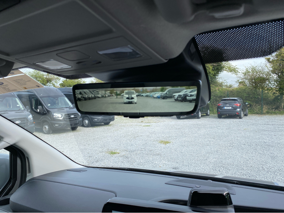 2026 Ford Transit Custom - image 15