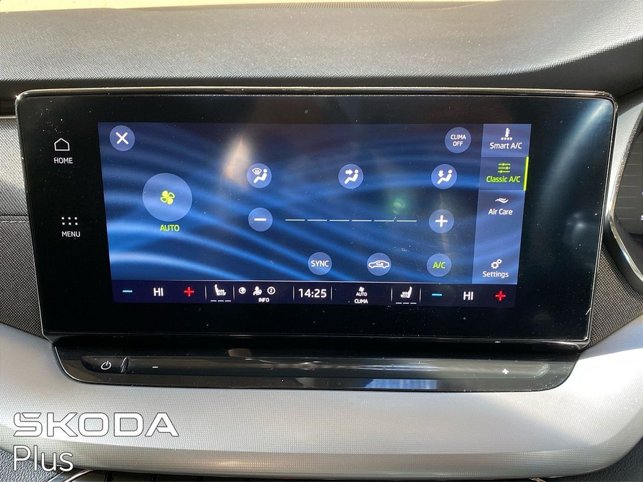 2023 Skoda Octavia - image 16