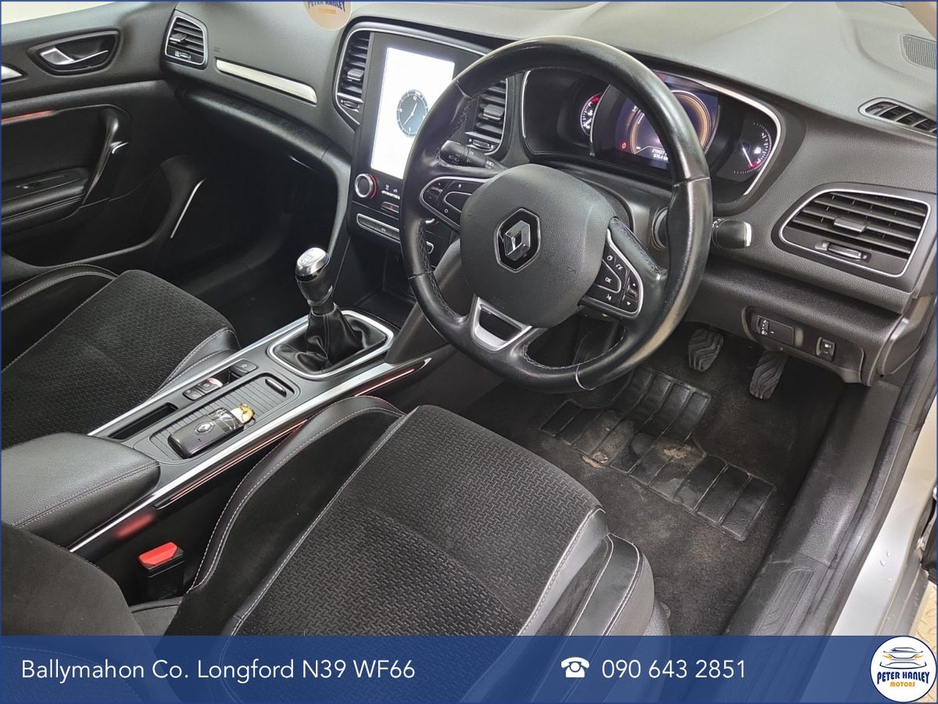 2018 Renault Megane - image 13