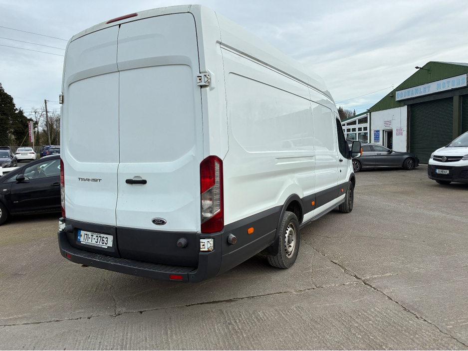 2017 Ford Transit - image 6