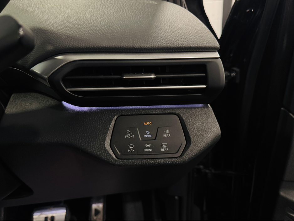 2021 Volkswagen ID.4 PRO 150 KW 1ST MAX 20 5DR AUTO €25,899