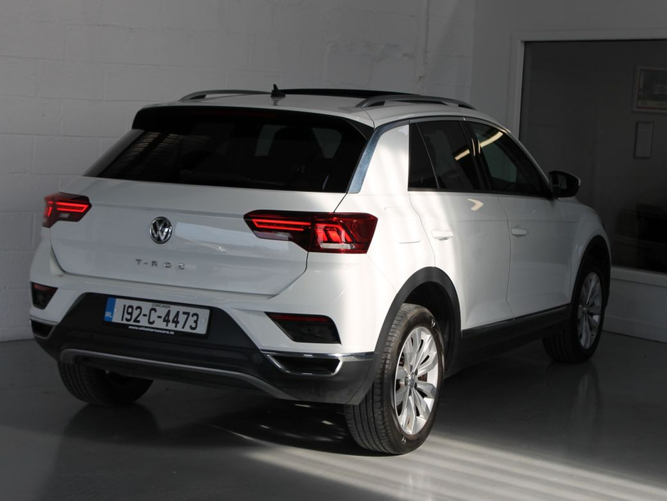 2019 Volkswagen T-Roc - image 6