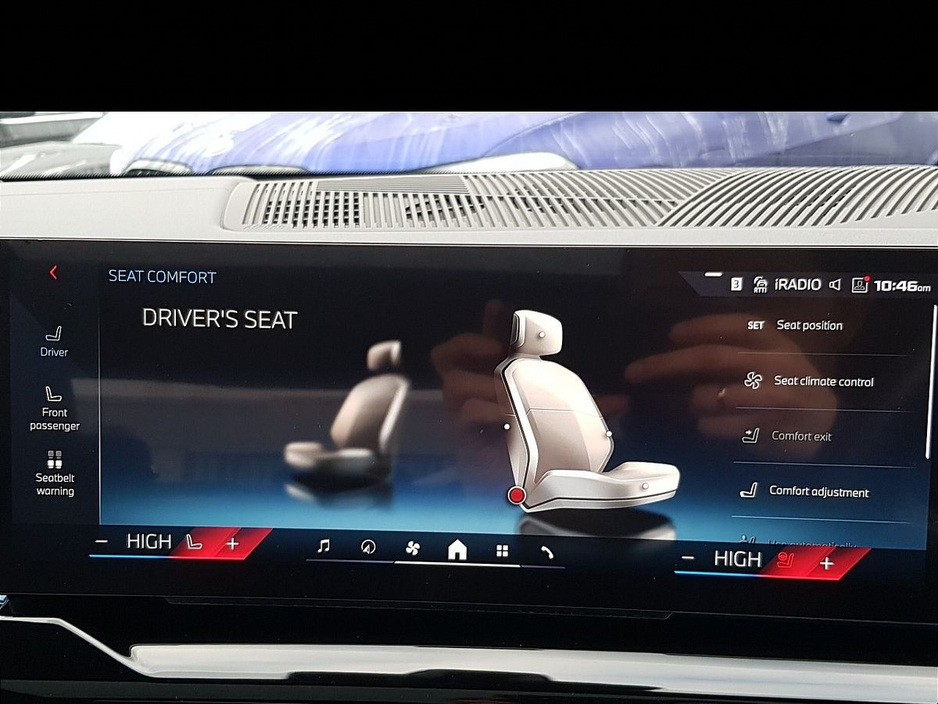 2025 BMW i5 - image 28