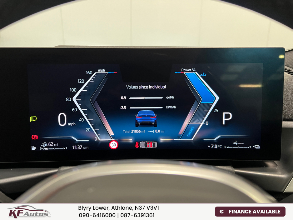 2025 BMW 3 Series - image 23