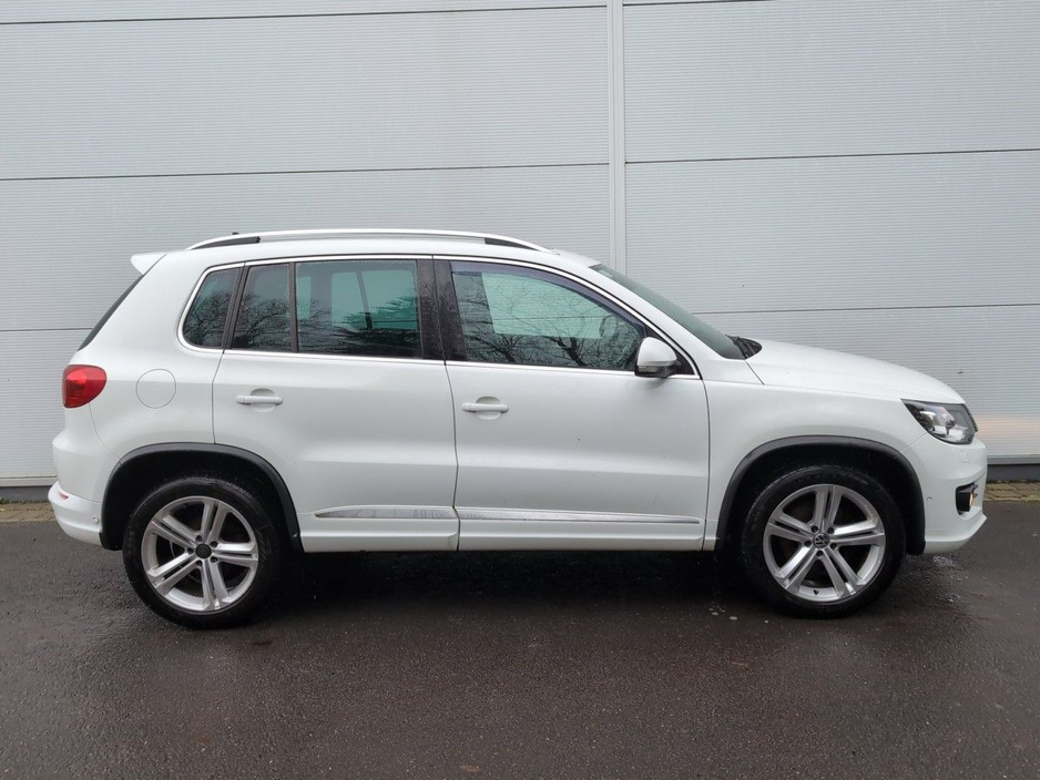 2016 Volkswagen Tiguan 2.0 TDI R line 110HP BMT Edition-R €15,995