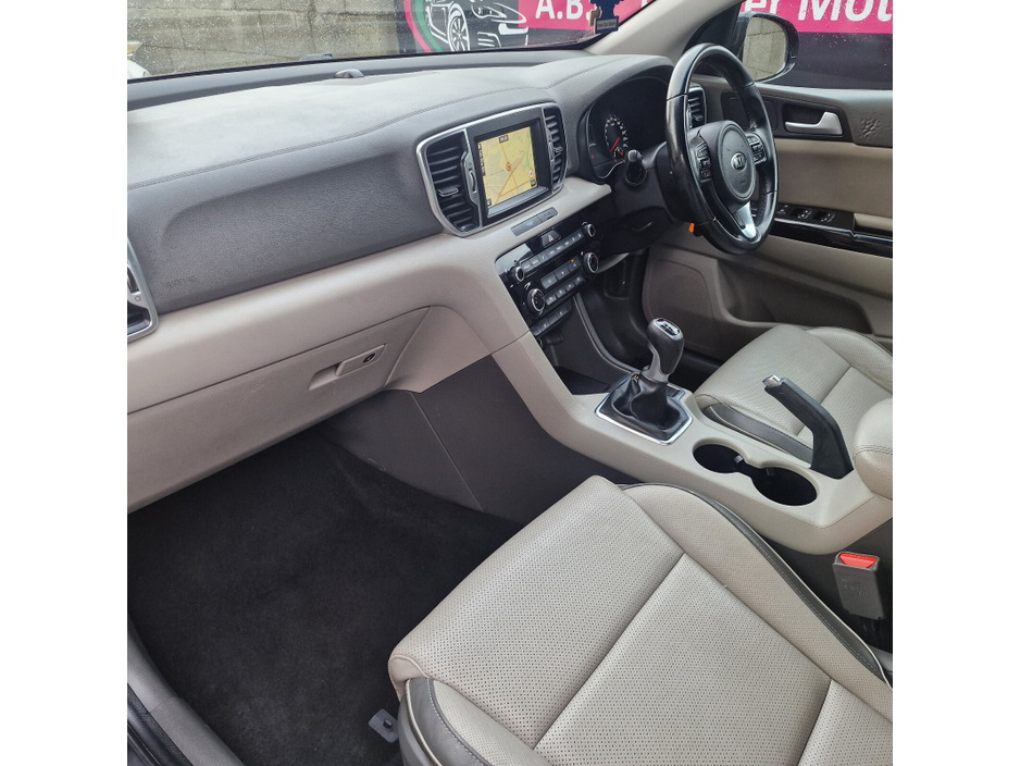 2017 Kia Sportage - image 10