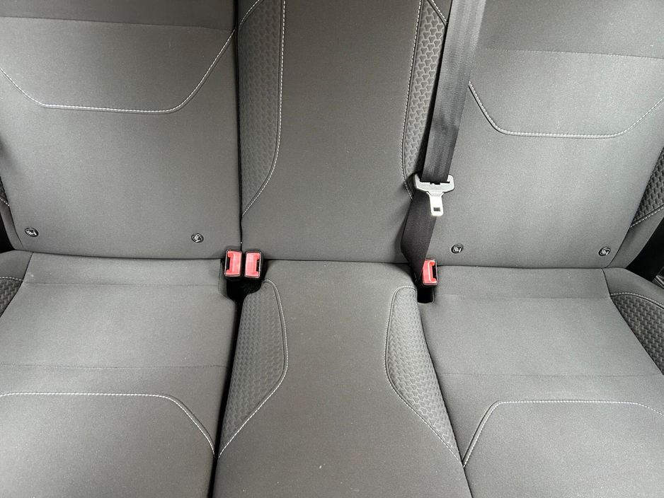 2016 Ford Focus - image 15