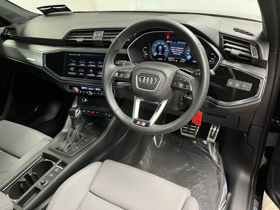 2024 Audi Q3 - image 9