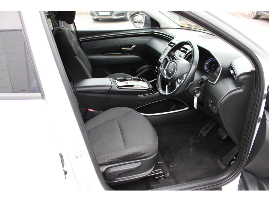 2021 Hyundai Tucson - image 10