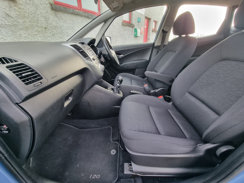 2015 Hyundai ix20 - image 28