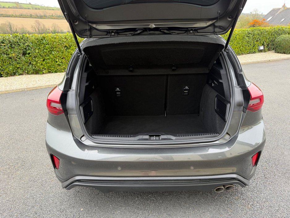 2024 Ford Focus - image 15