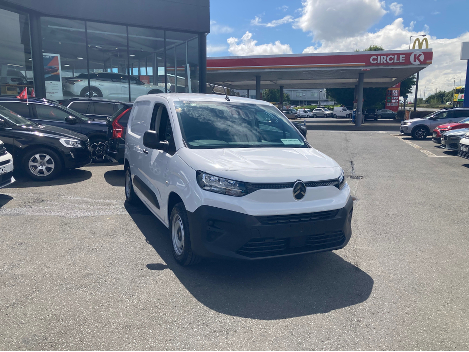 2026 Citroen Berlingo - image 8